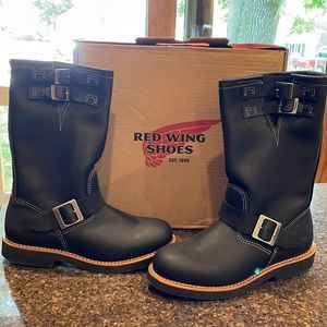 Women’s Red Wing Indian Black Boots